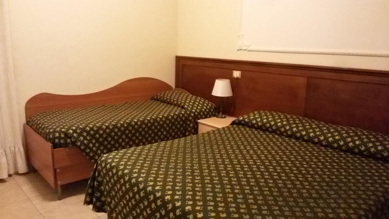 Rosetta Hotel Rome Bagian luar foto