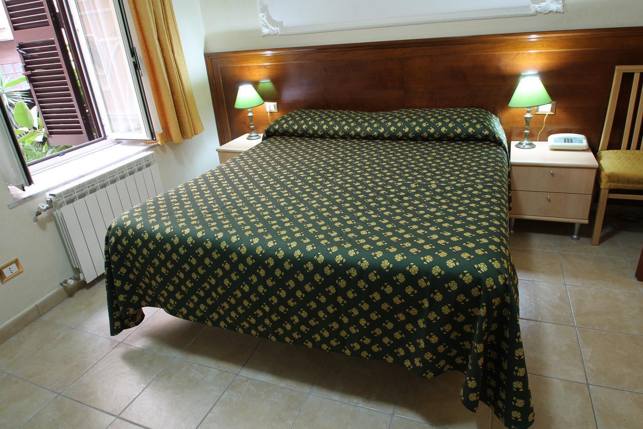 Rosetta Hotel Rome Bagian luar foto